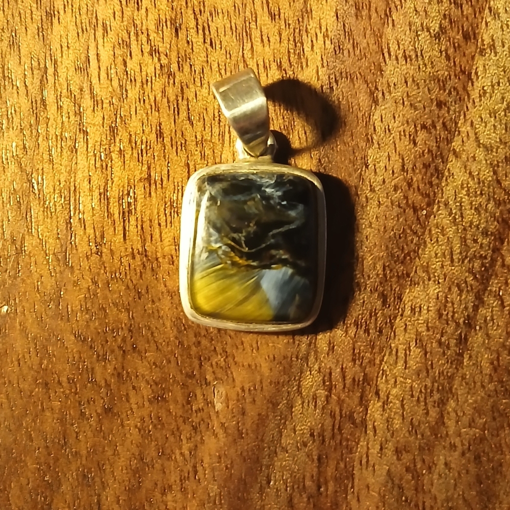 Elegant Silver and Multicolor Stone Pendant